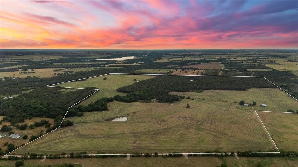 274 acres in Falls County gallery image 2