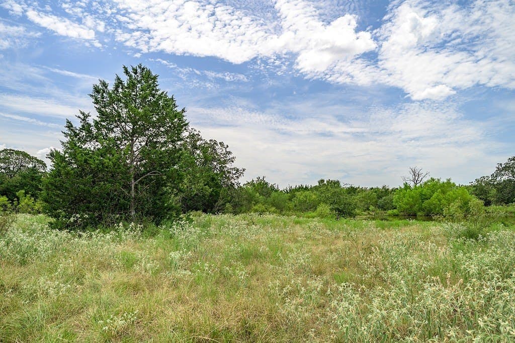 127.37 acres in Fayette County - photo 4