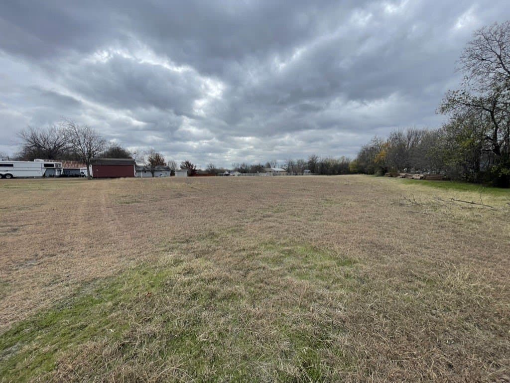 1.56 acres in Johnson County - photo 6