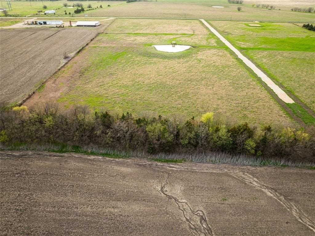 2.33 acres in Lamar County gallery image 2