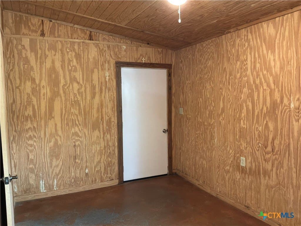 20.67 acres in Gonzales County - photo 8