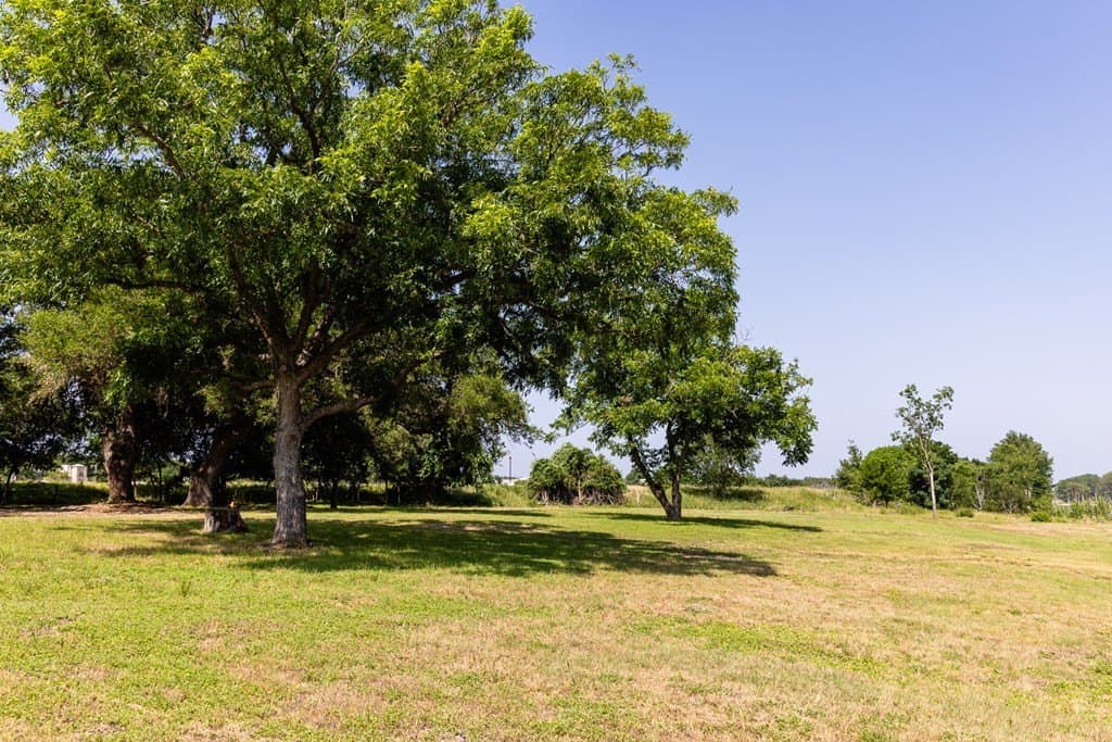 2.24 acres in Kerr County - photo 14