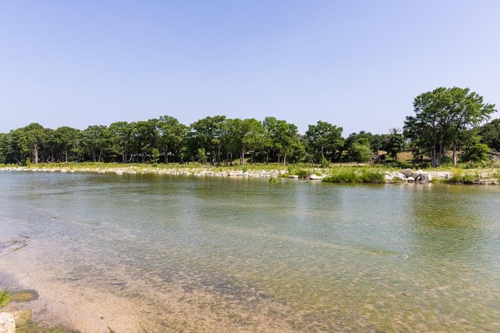 2.24 acres in Kerr County