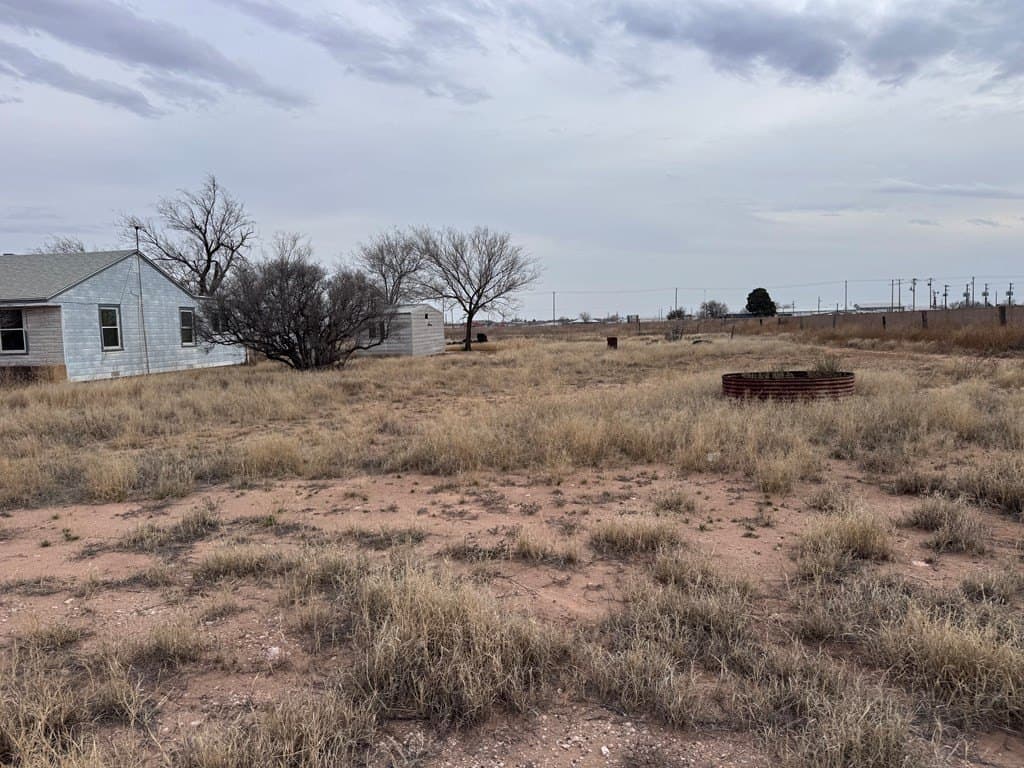 2.31 acres in Midland County gallery image 4