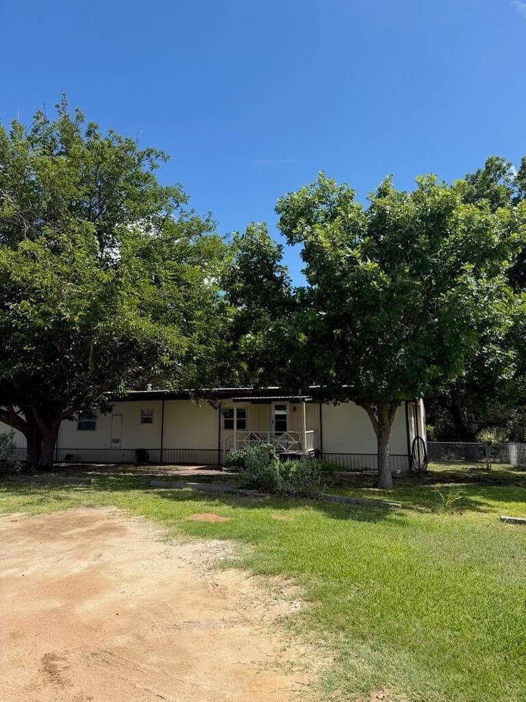 10 acres in Menard County