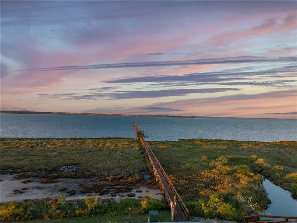 2 acres in Aransas County gallery image 3