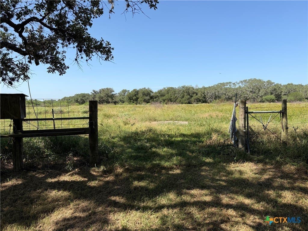 10.42 acres in Goliad County - photo 14