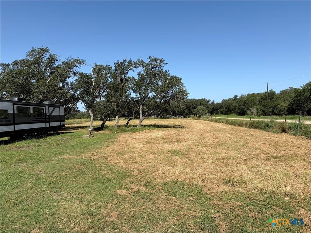 10.42 acres in Goliad County - photo 26