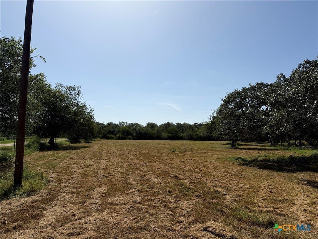 10.42 acres in Goliad County - photo 27