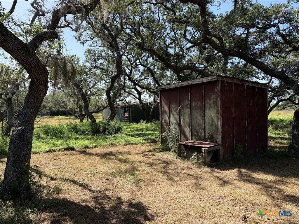 10.42 acres in Goliad County - photo 23