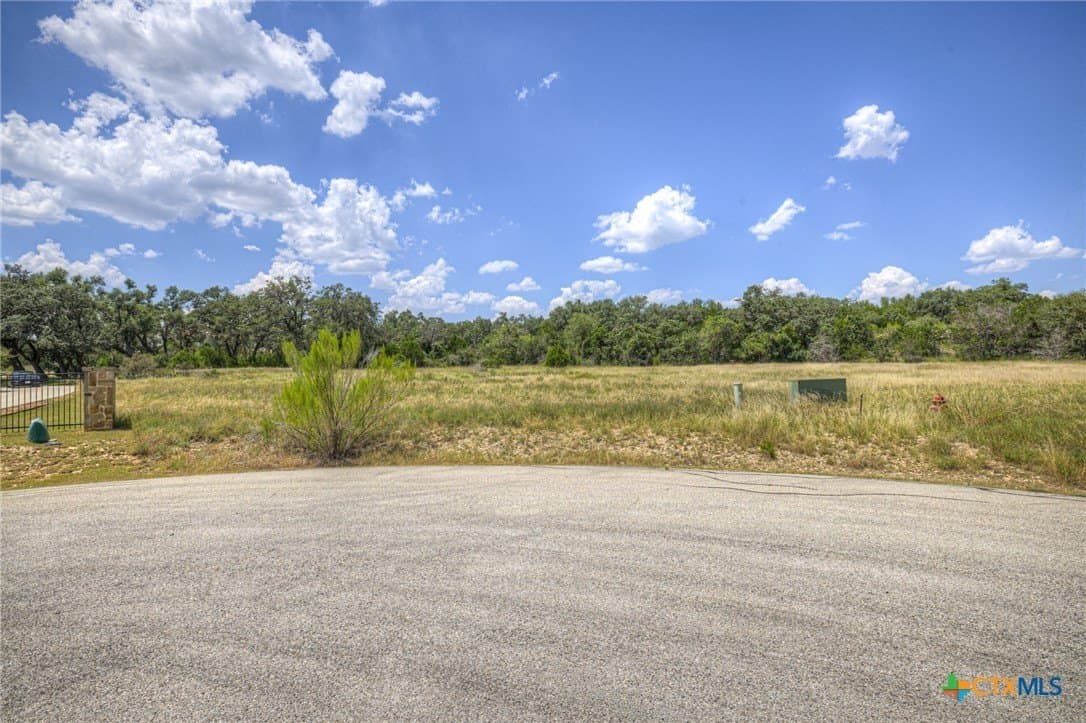 1.78 acres in Comal County - photo 3