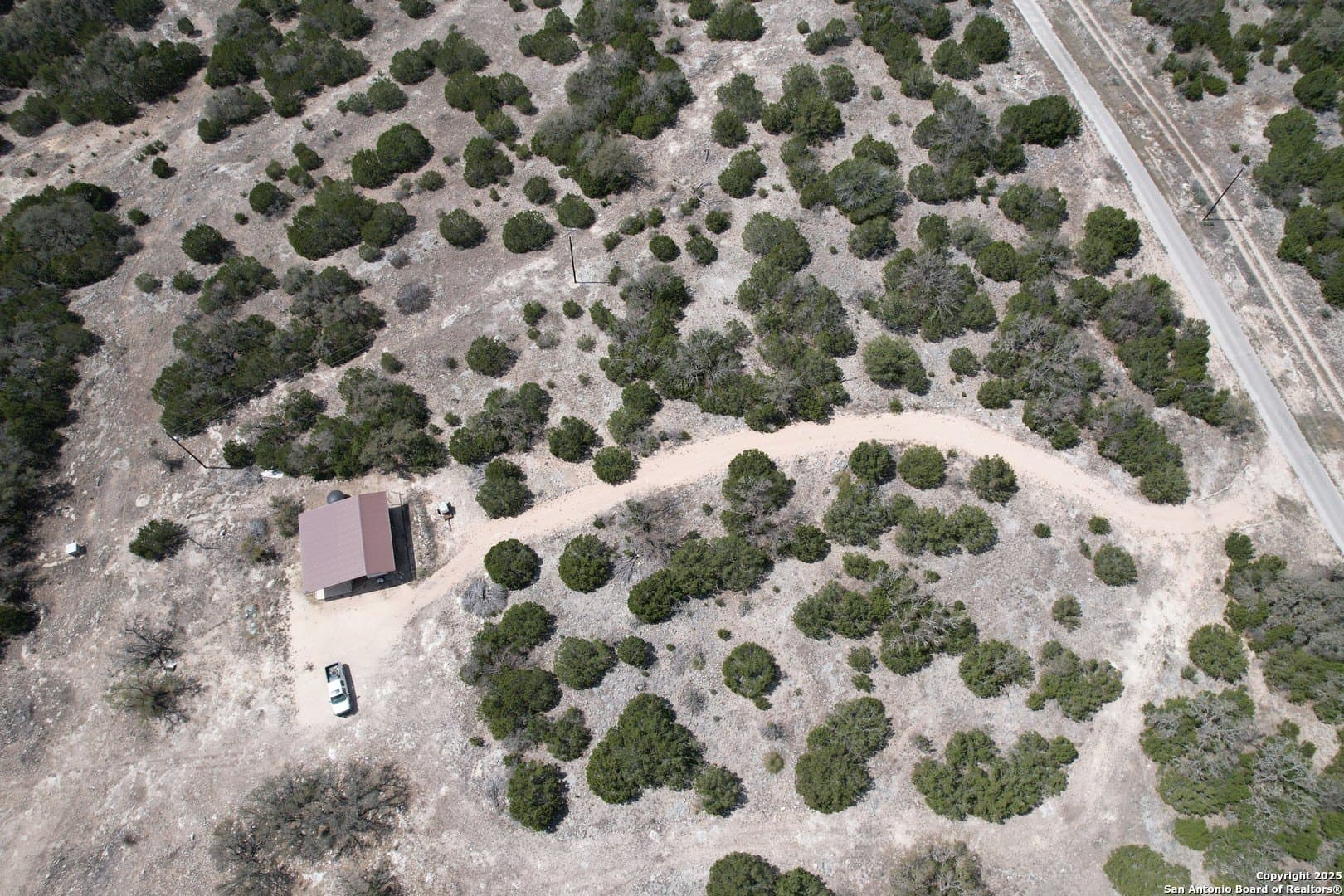 54.8 acres in Edwards County gallery image 4