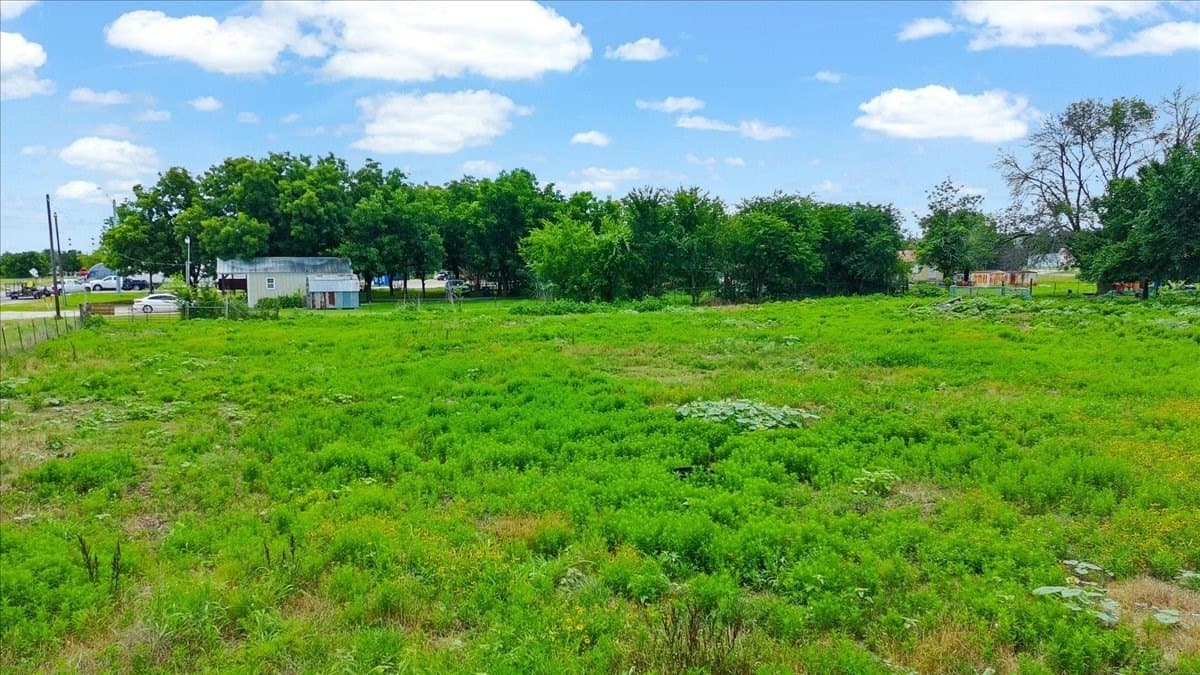 3.33 acres in Navarro County - photo 22