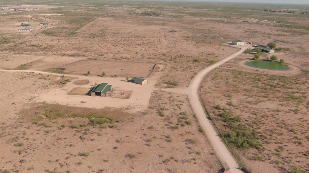 9 acres in Midland County - photo 6