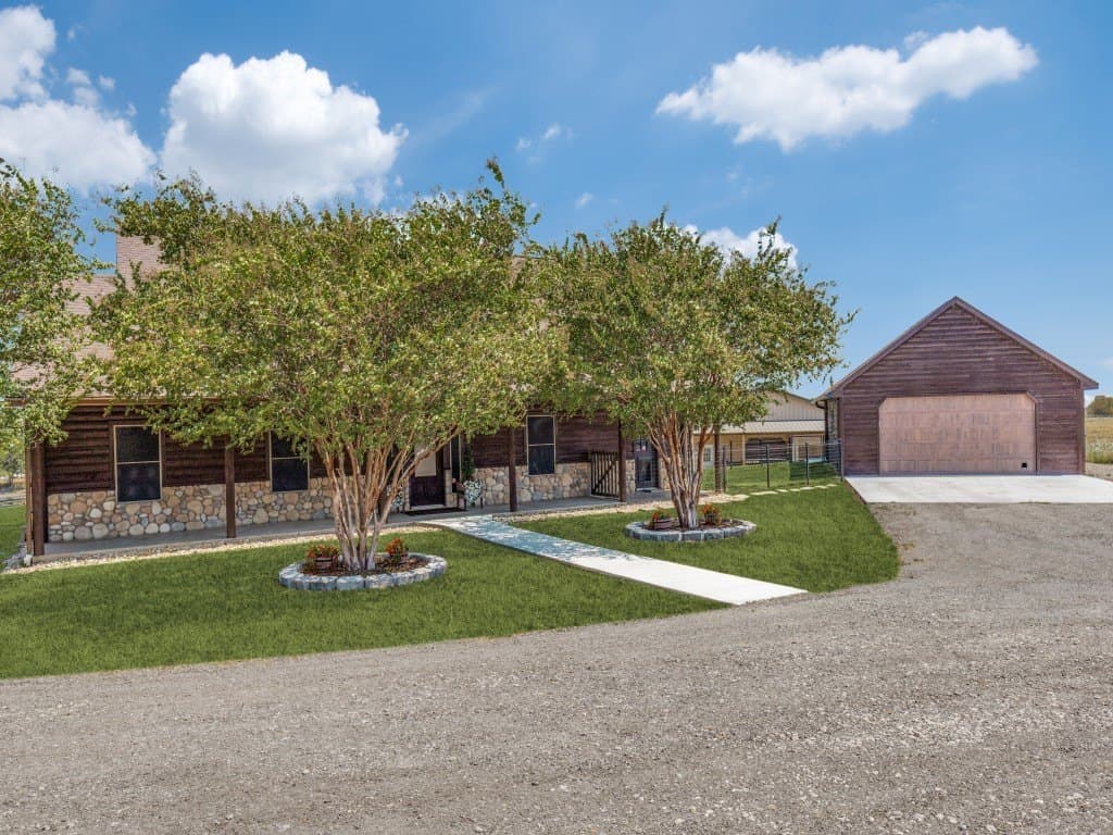 9.52 acres in Ellis County - photo 2