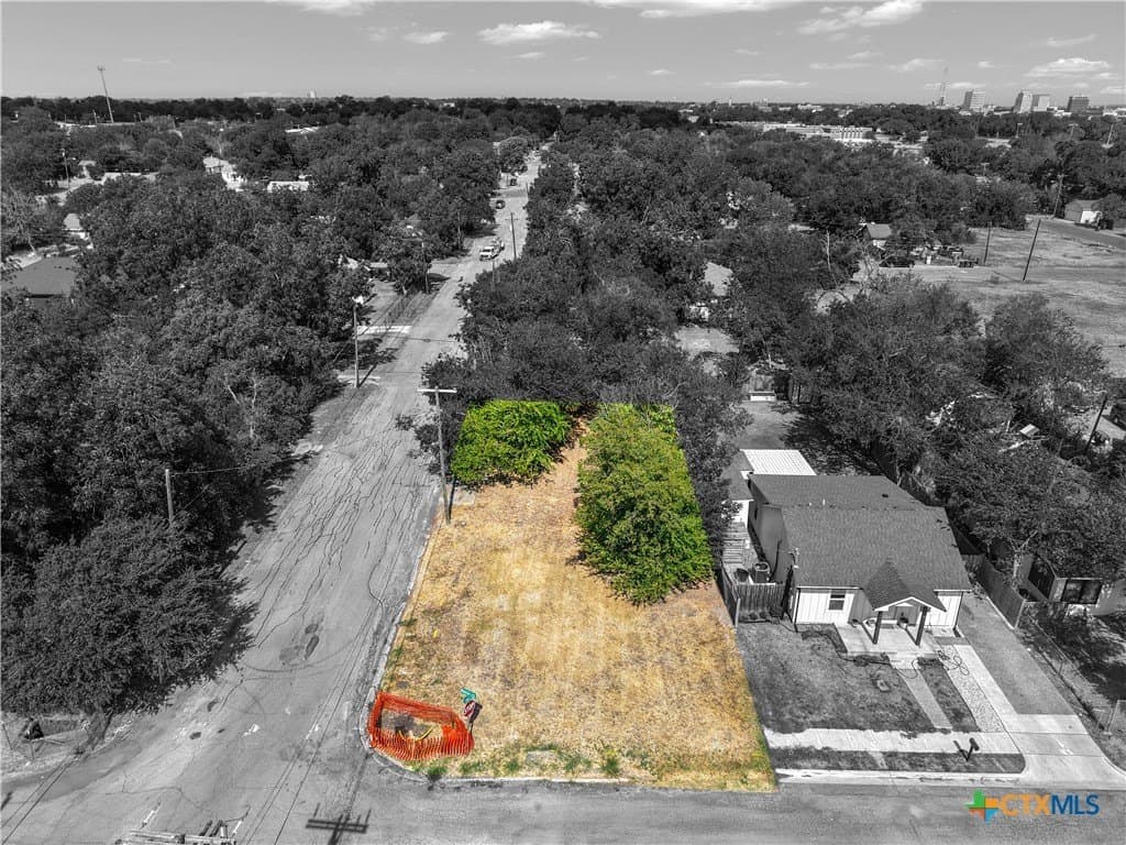 0.16 acres in McLennan County - photo 6