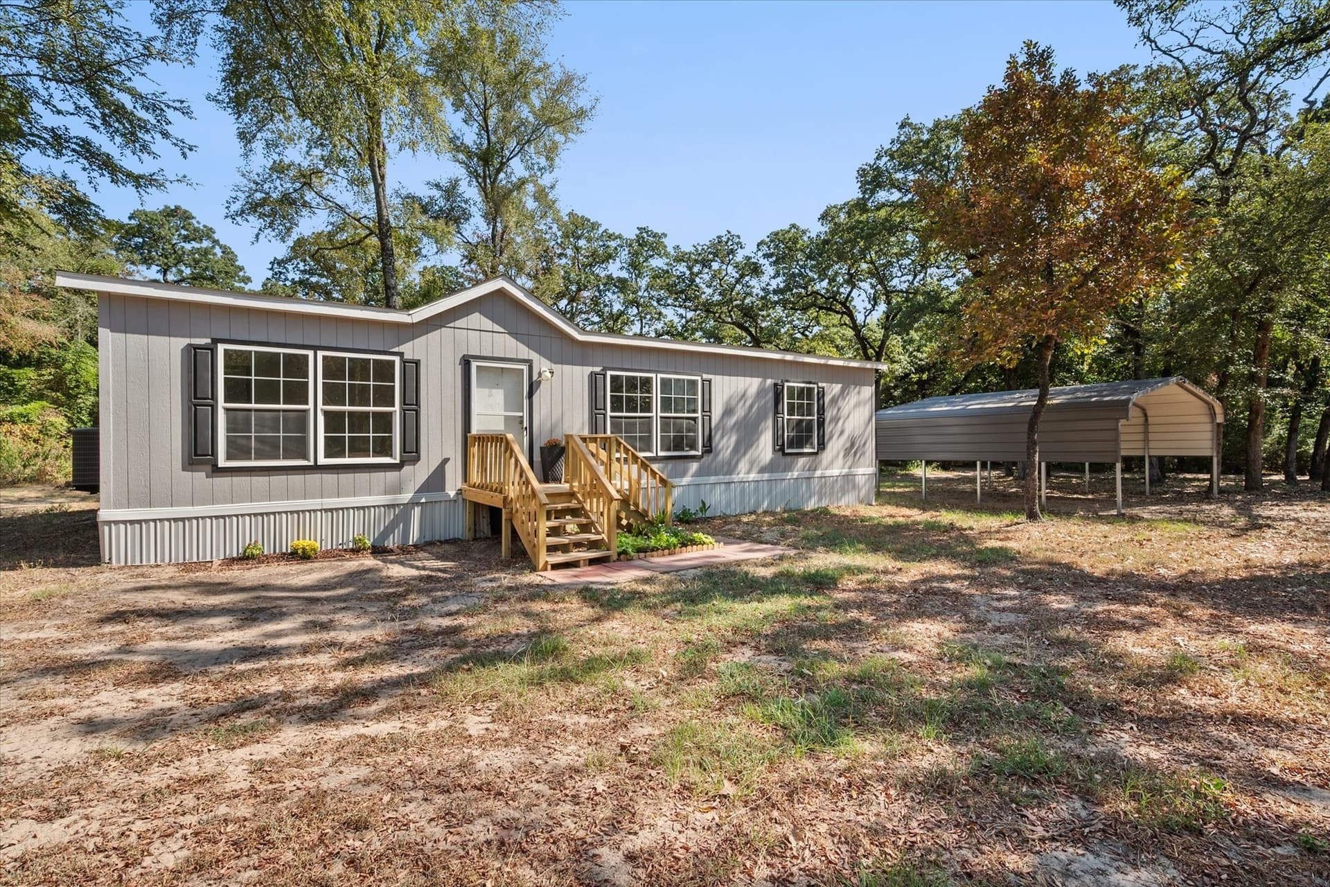 10 acres in Freestone County - photo 2