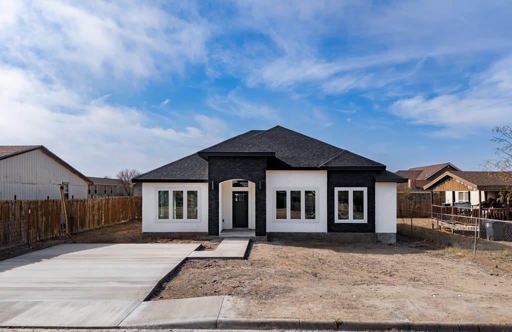 6,105 acres in Maverick County gallery image 2