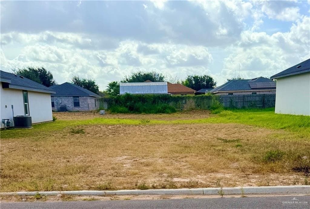 0.16 acres in Hidalgo County - photo 2