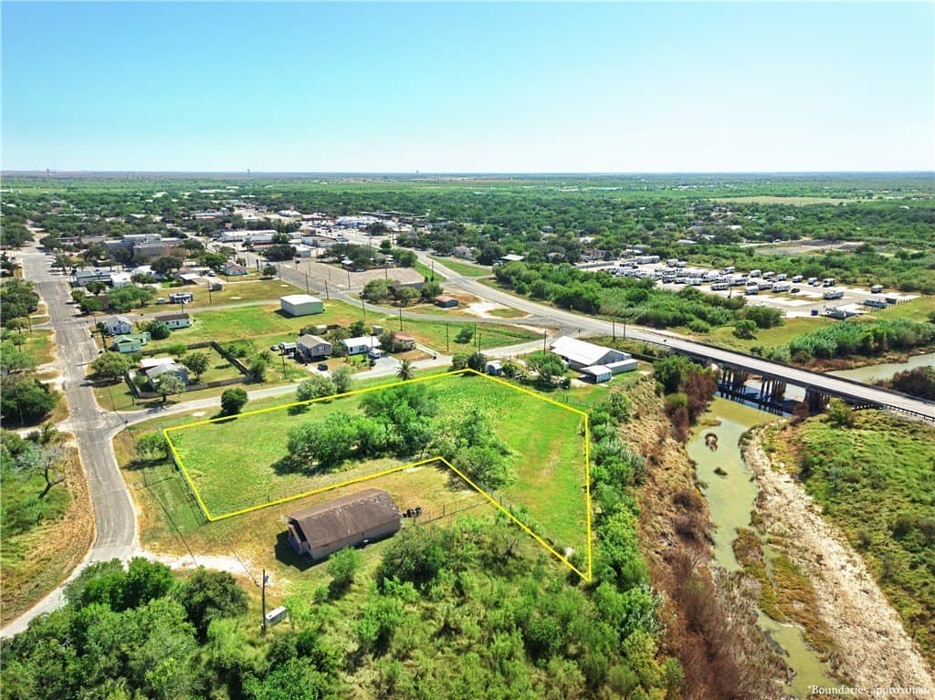 1.64 acres in San Patricio County - photo 4