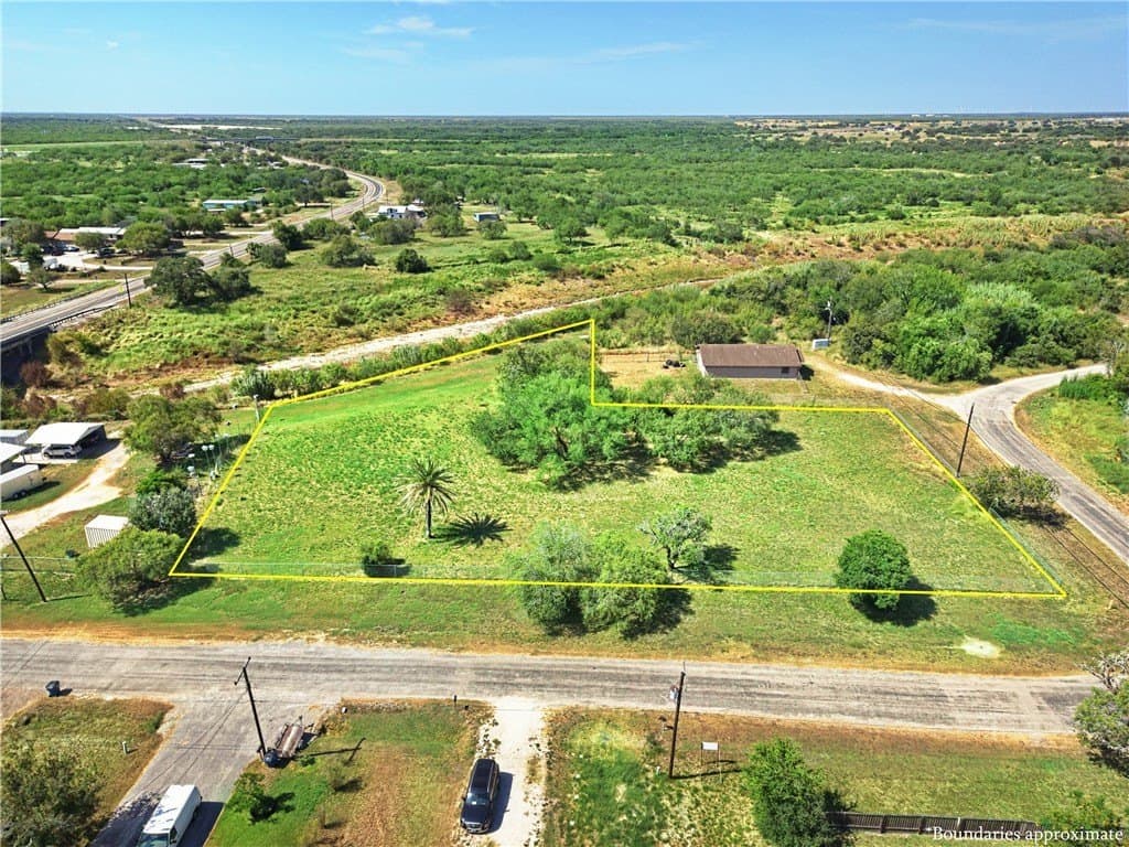 1.64 acres in San Patricio County