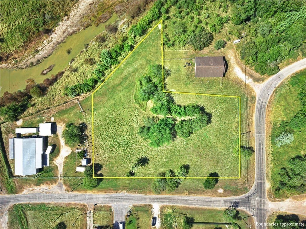 1.64 acres in San Patricio County - photo 2