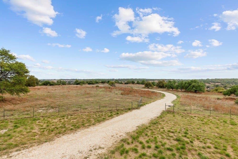 11.36 acres in Gillespie County gallery image 3