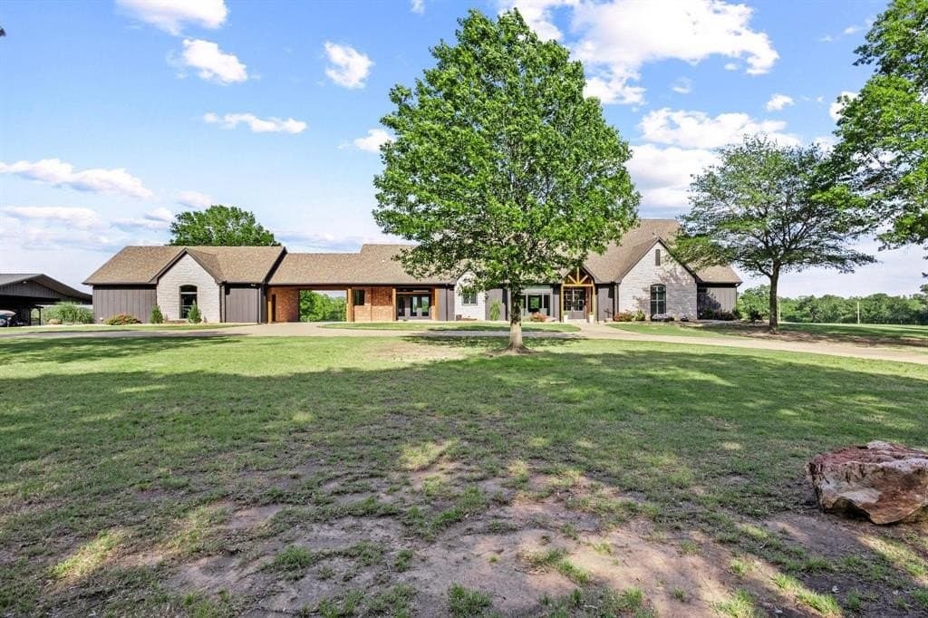 54 acres in Lamar County