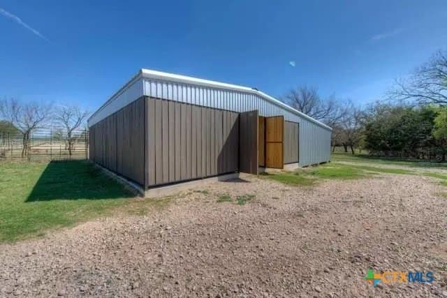 366.47 acres in Burnet County - photo 18