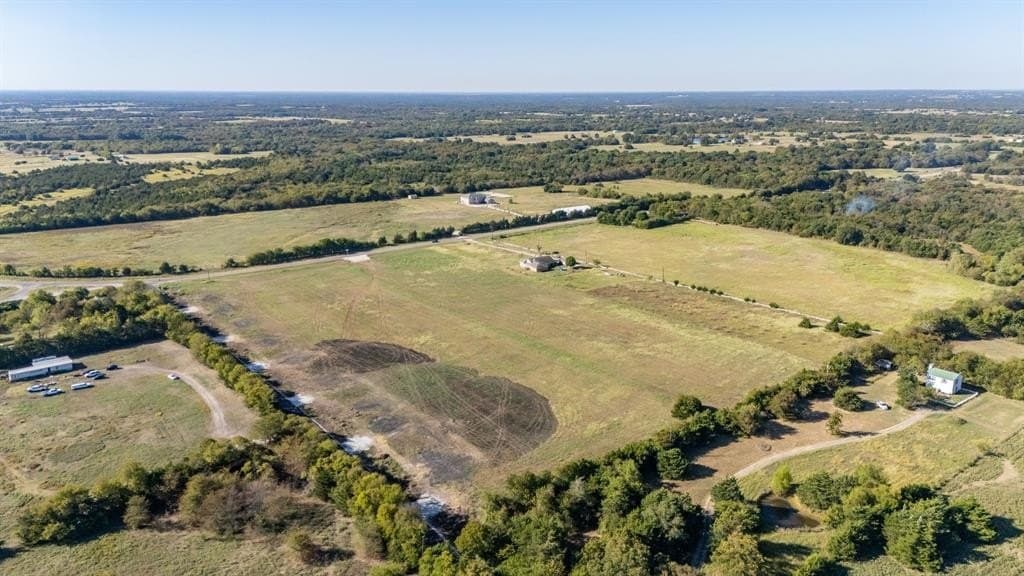 2 acres in Hunt County gallery image 3