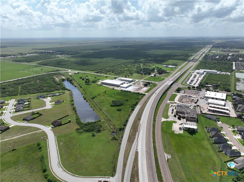 16.34 acres in Victoria County gallery image 2