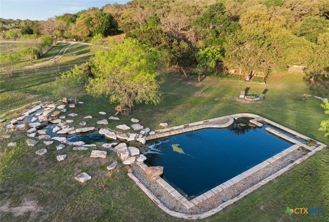 15.1 acres in Travis County gallery image 3