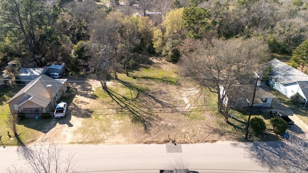 0.53 acres in Henderson County gallery image 2