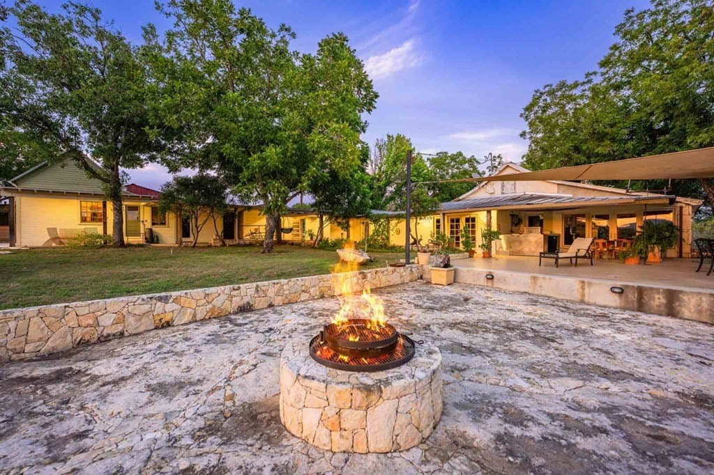 10.16 acres in Kerr County gallery image 2