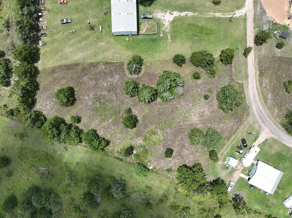 1.1 acres in Washington County gallery image 4