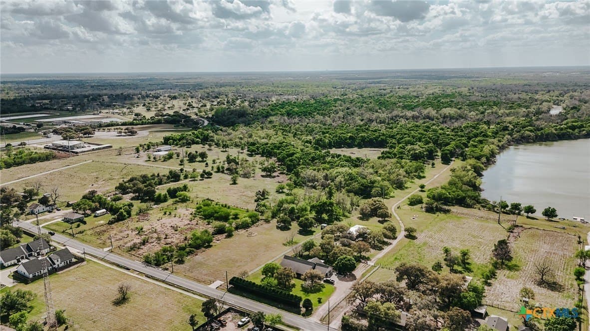 4 acres in Victoria County - photo 10
