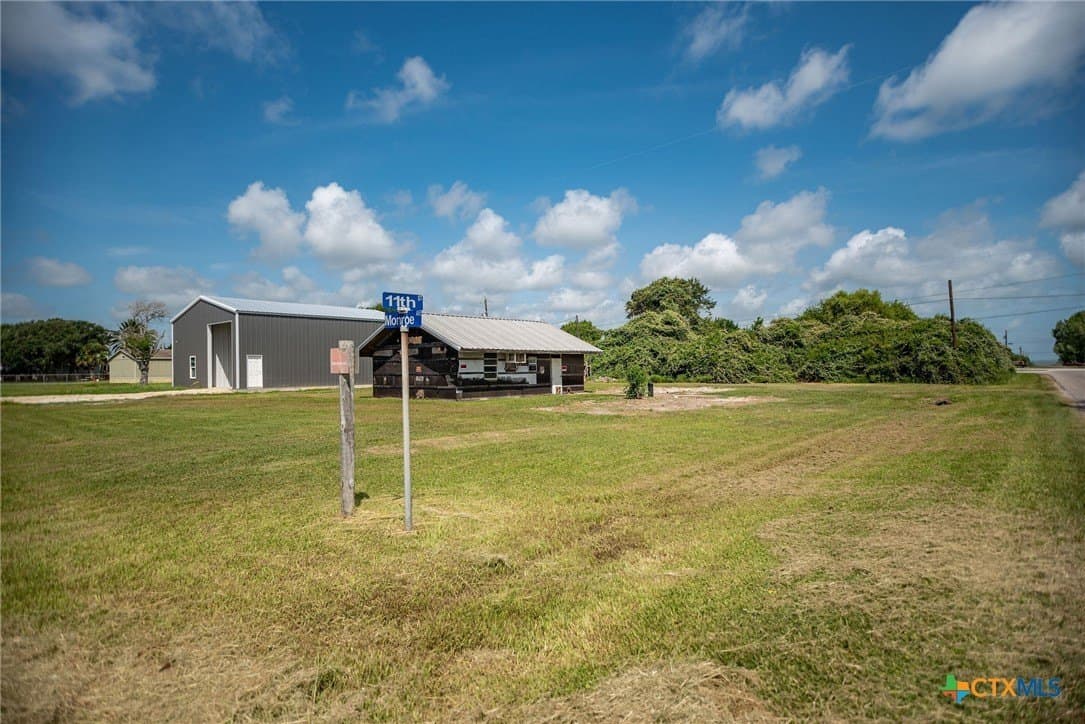 0.32 acres in Calhoun County gallery image 2