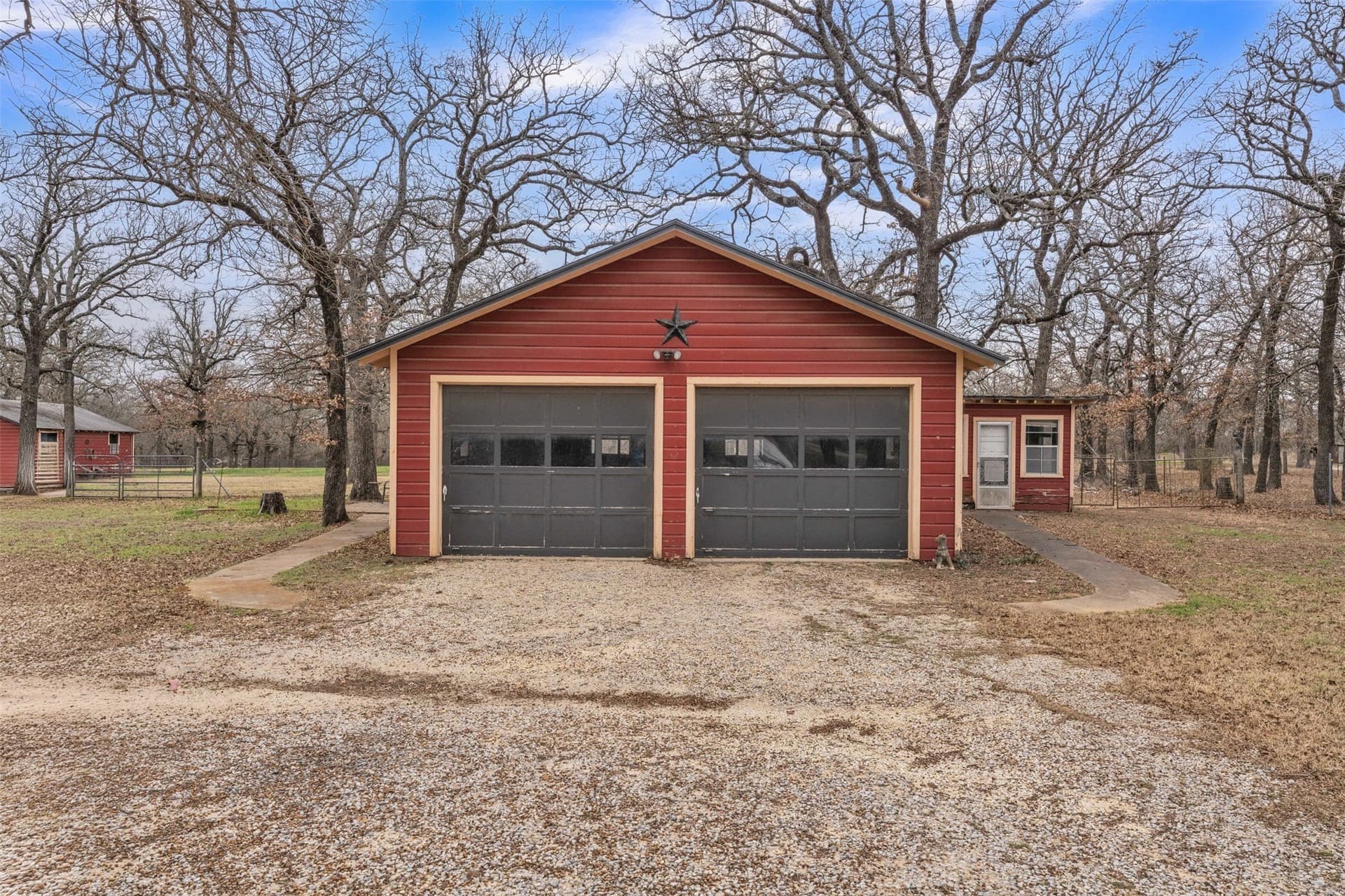 6.89 acres in Johnson County - photo 33