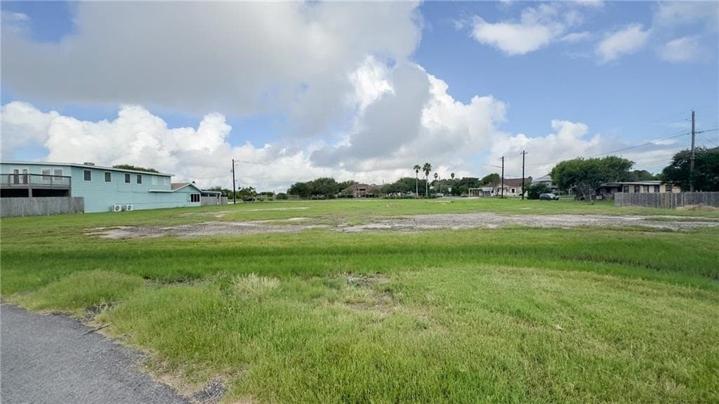 1 acres in Nueces County - photo 6