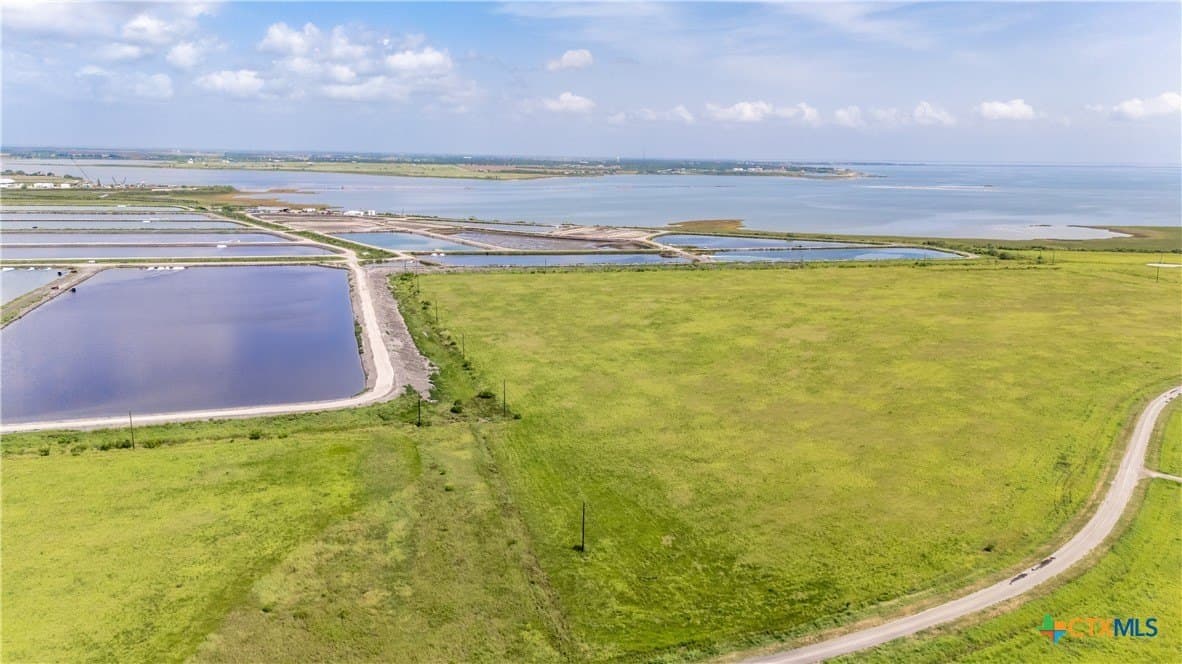 10 acres in Calhoun County
