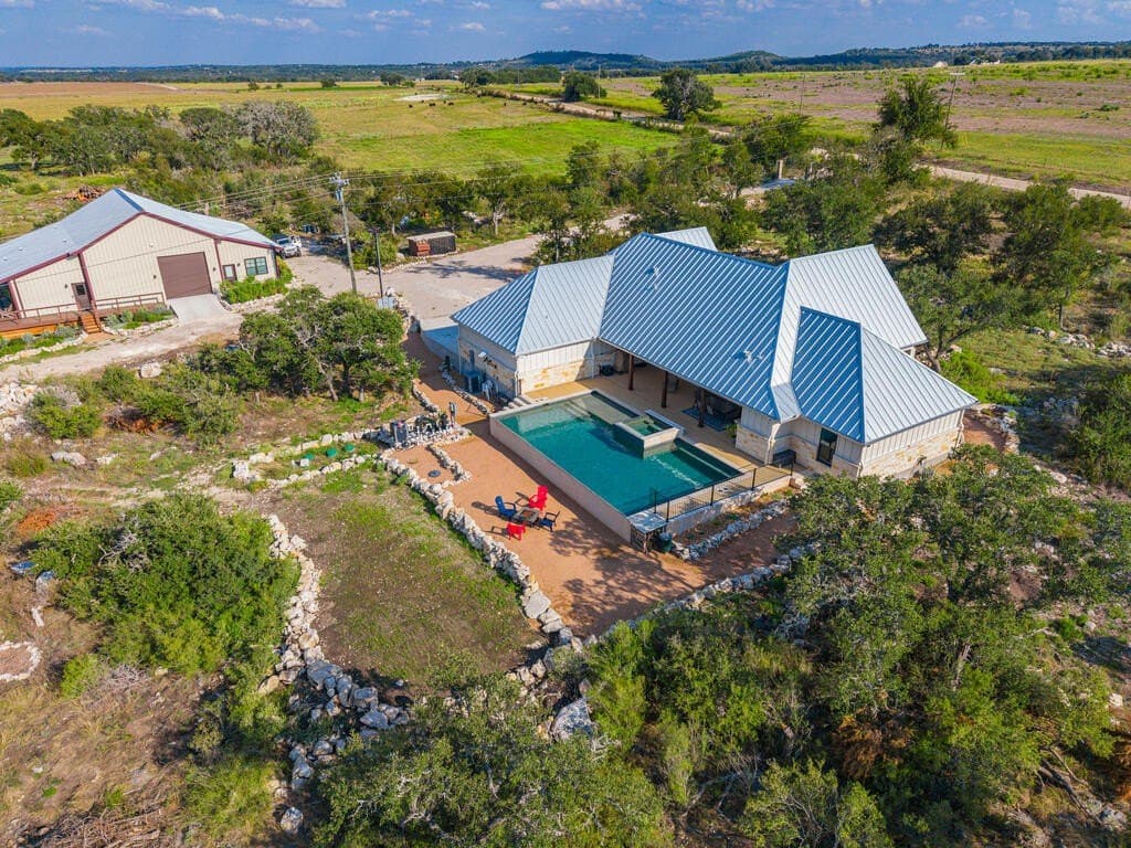 21 acres in Gillespie County - photo 2