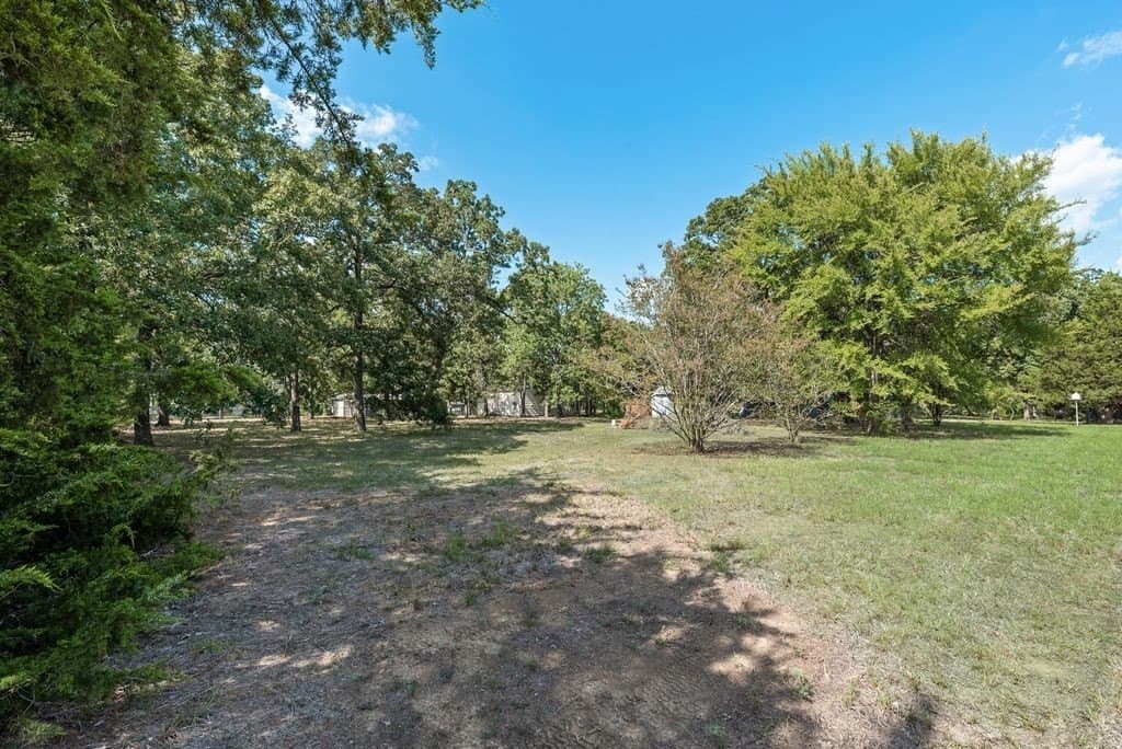 1.23 acres in Henderson County - photo 16