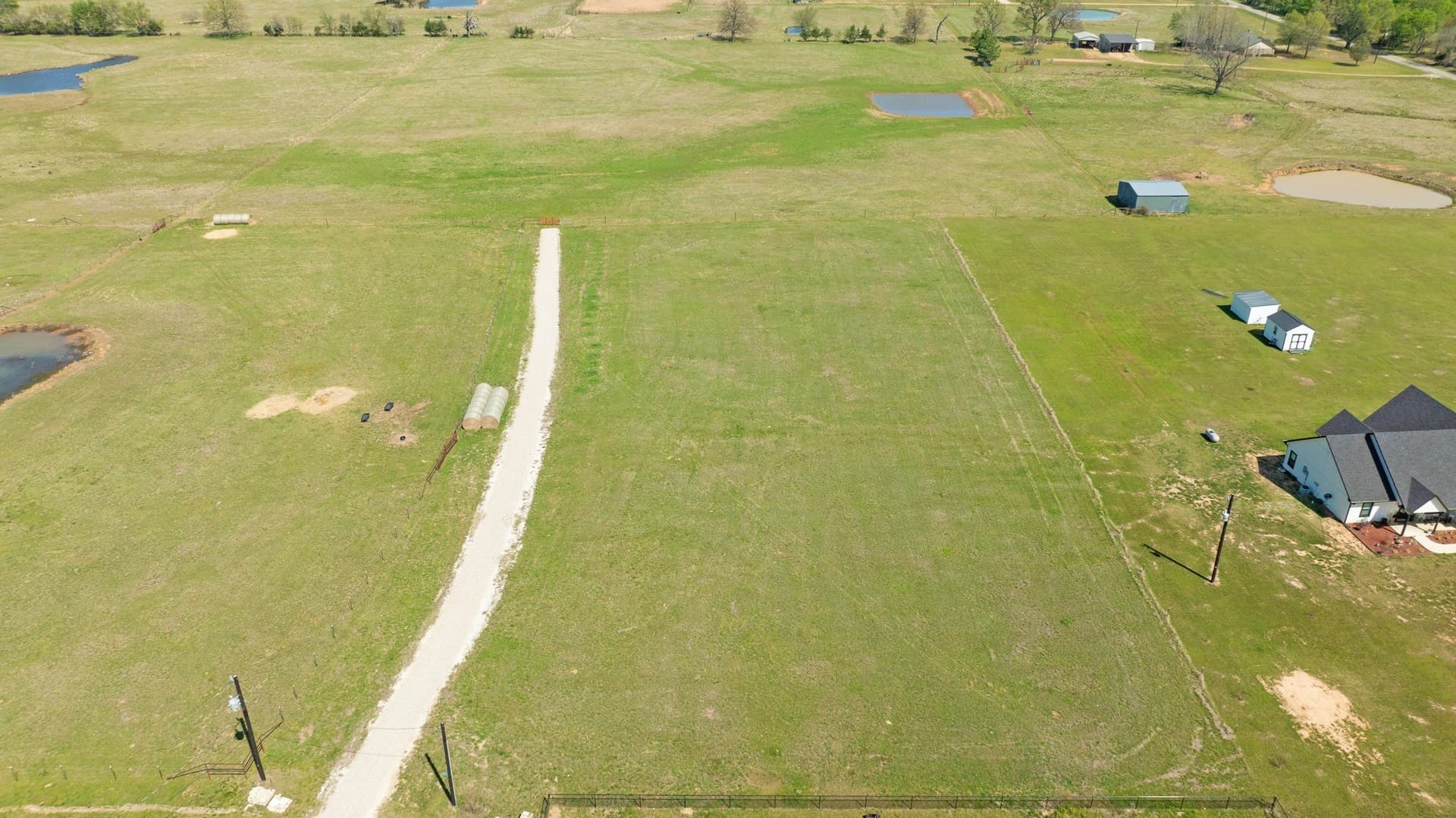 0.8 acres in Lamar County - photo 18