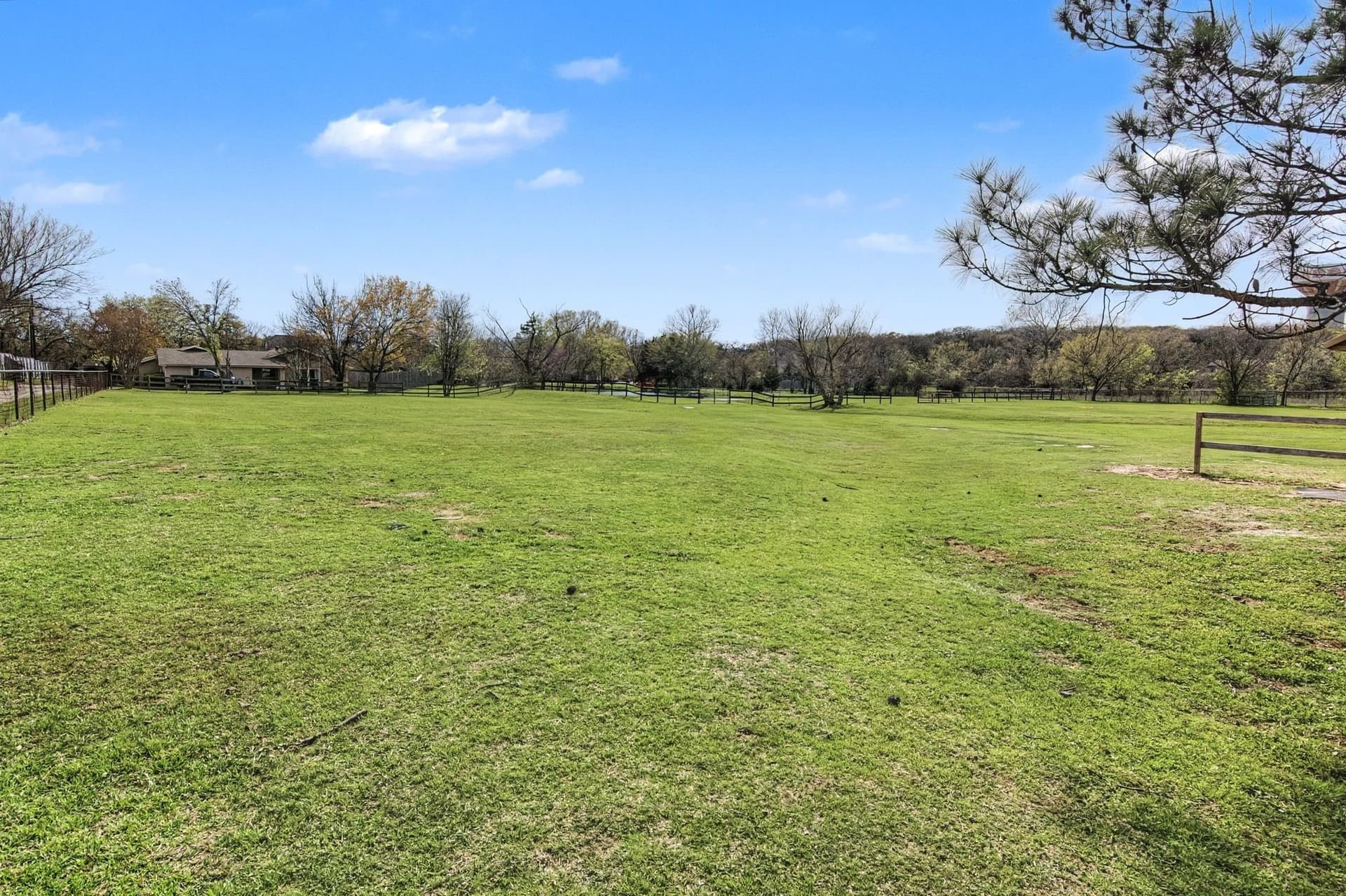 4.51 acres in Tarrant County - photo 2