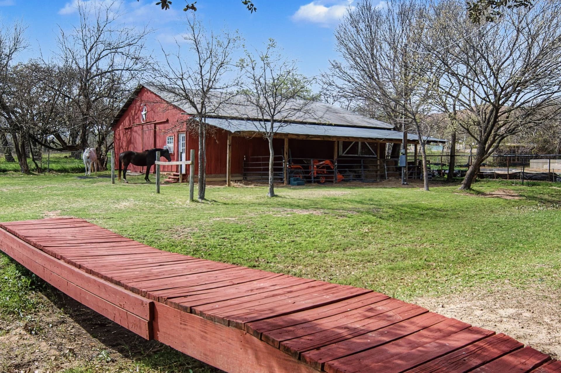 4.51 acres in Tarrant County - photo 7