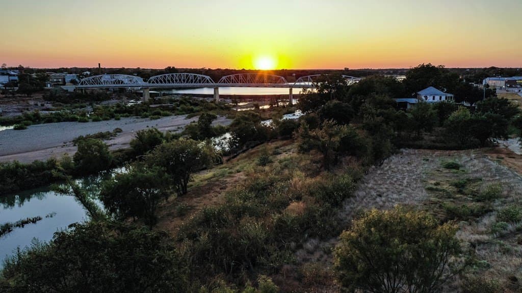 0.25 acres in Llano County - photo 11