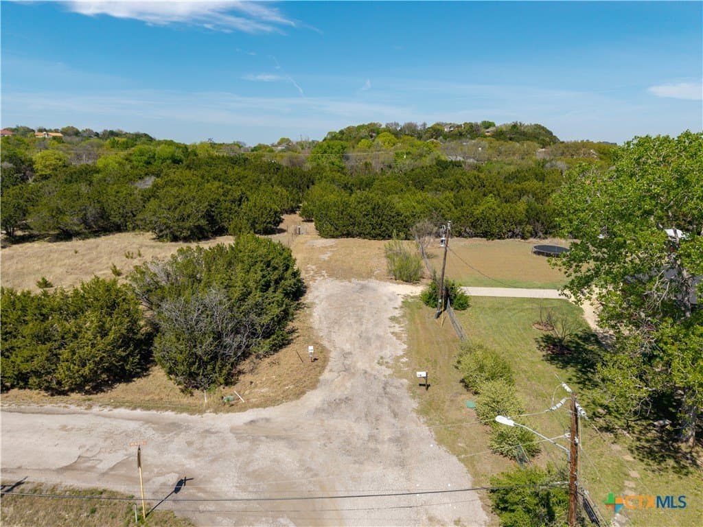 2.21 acres in Bell County gallery image 4