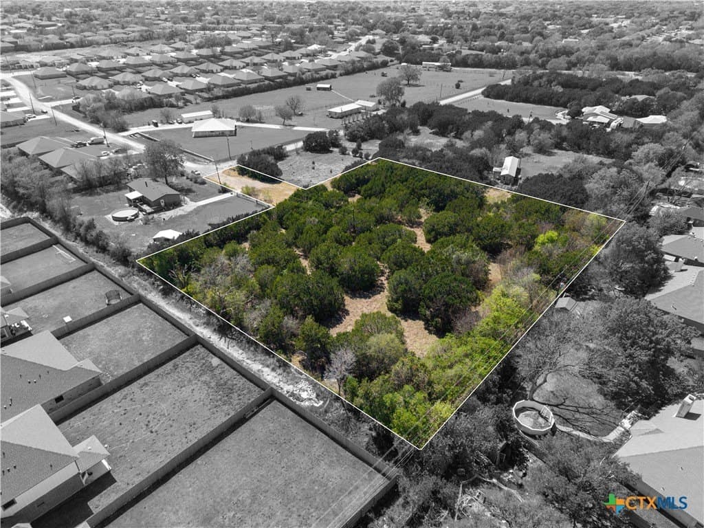 2.21 acres in Bell County gallery image 3