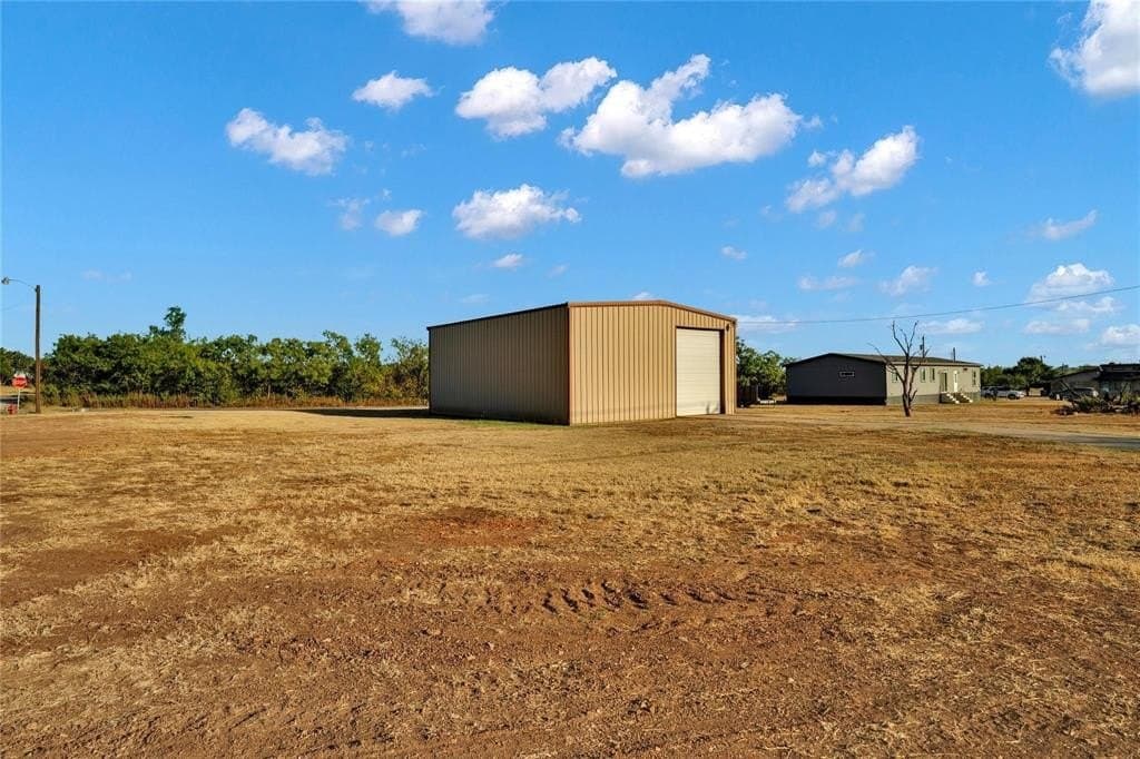 0.34 acres in Jones County gallery image 4