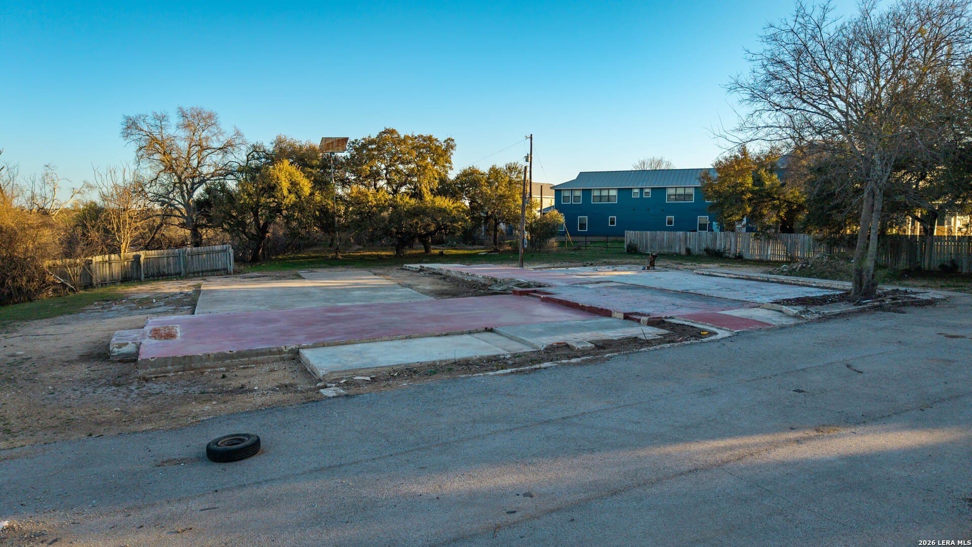 3.59 acres in Comal County gallery image 3